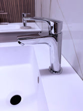 Carica l'immagine nel visualizzatore di Gallery, Miscelatori jacuzzi lucente lavabo + bidet
