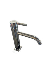 Carica l'immagine nel visualizzatore di Gallery, Miscelatore jacuzzi flat lavabo + bidet