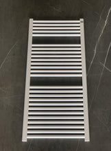 Carica l&#39;immagine nel visualizzatore di Gallery, Radiatore Scaldasalviette in acciaio bianco
